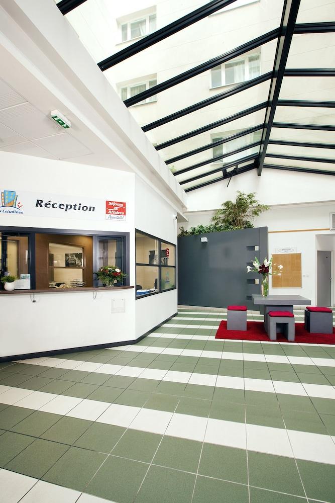Sejours & Affaires Rennes De Bretagne Aparthotel Exterior photo